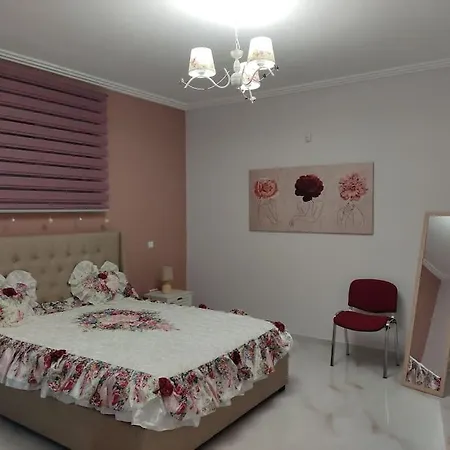 Ebony And Ivory Suites 招待所 *