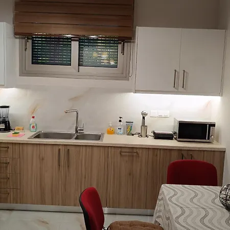 招待所 Ebony And Ivory Suites *