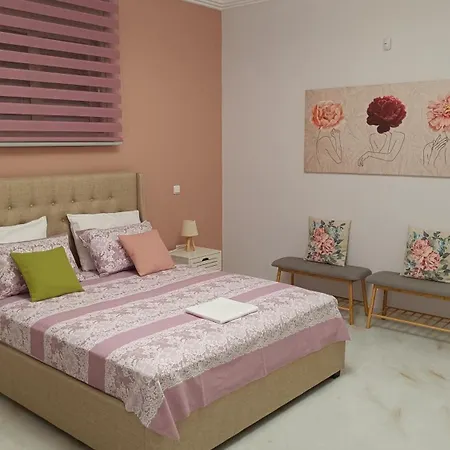 Ebony And Ivory Suites 多西亚